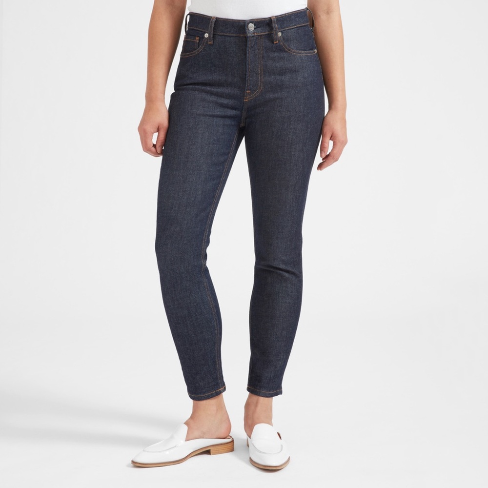 Everlane Straight Leg Jeans Dark Wash Classic Basic Capsule Wardrobe Staple
